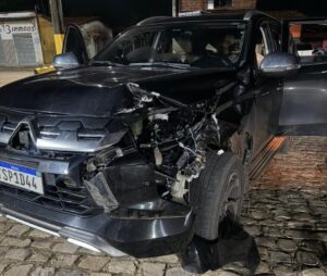 Leia mais sobre o artigo Prefeita de Pau dos Ferros sofre acidente na BR-101 ao voltar de evento do PSD Mulher em Touros