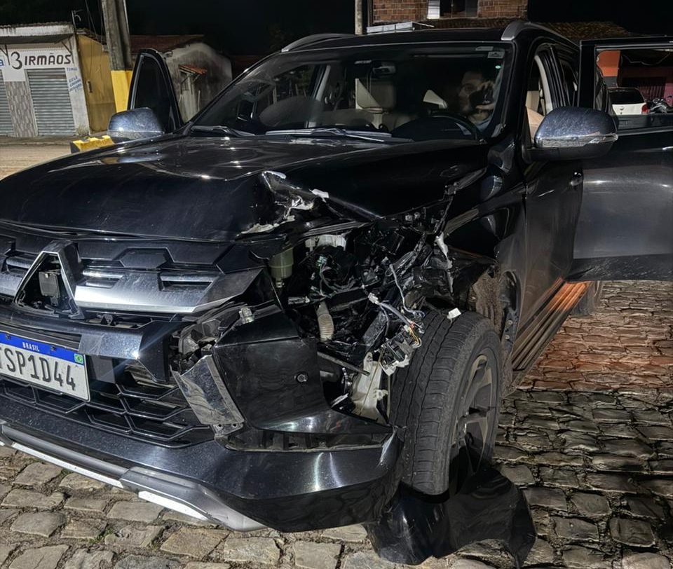 Leia mais sobre o artigo Prefeita de Pau dos Ferros sofre acidente na BR-101 ao voltar de evento do PSD Mulher em Touros