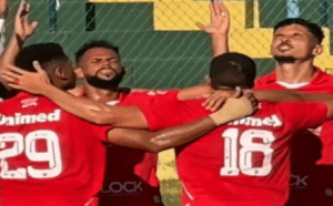 Leia mais sobre o artigo Esporte: América faz 3 a 0 fora de casa e coloca um pé na próxima fase da Série D