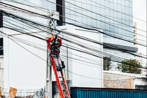 Leia mais sobre o artigo Cosern é condenada por cortar energia mesmo após pagamento da conta