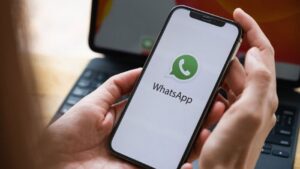 Leia mais sobre o artigo Após ataque racista de mensagens em grupo de WhatsApp, homem é condenado e terá de indenizar vítima