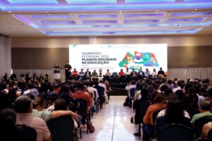Leia mais sobre o artigo Governo do RN debate planejamento da educação para a próxima década