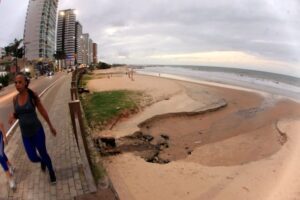 Leia mais sobre o artigo Boletim aponta três pontos impróprios para banho na Grande Natal
