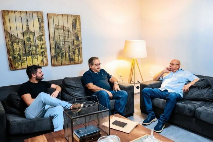 No momento, você está visualizando Prefeito e vice-prefeito de São José de Mipibu estão fechados com Álvaro Dias para governador