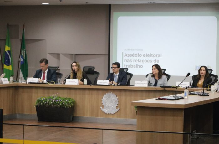 Leia mais sobre o artigo Audiência pública sobre assédio eleitoral aborda de currais eleitorais ao coronelismo digital