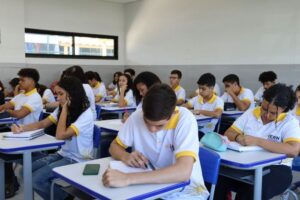 Leia mais sobre o artigo Educação: estão abertas as inscrições para turmas preparatórias on-line do Enem