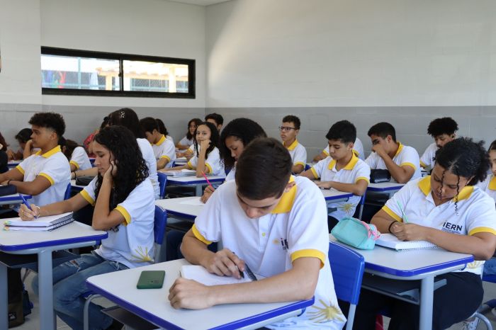 Leia mais sobre o artigo Educação: estão abertas as inscrições para turmas preparatórias on-line do Enem