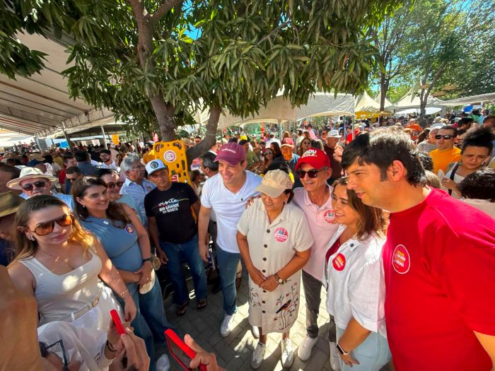 Leia mais sobre o artigo Cadu de Lula é abraçado pelo povo do Seridó na Feirinha de Sant’Ana, em Caicó/RN