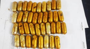 Leia mais sobre o artigo Homem engole 111 cápsulas de cocaína, expulsa 73 na Irlanda, volta a Natal com 38 e é preso após cirurgia no Walfredo
