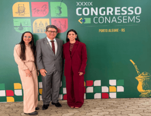 Leia mais sobre o artigo Jandaíra: Prefeito  e secretária de Saúde participam do XXXIX Congresso do CONASEMS, no Rio Grande do Sul