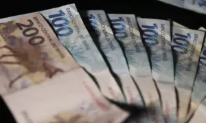 Leia mais sobre o artigo Governo do Estado ainda não definiu se vai antecipar o 13º este ano