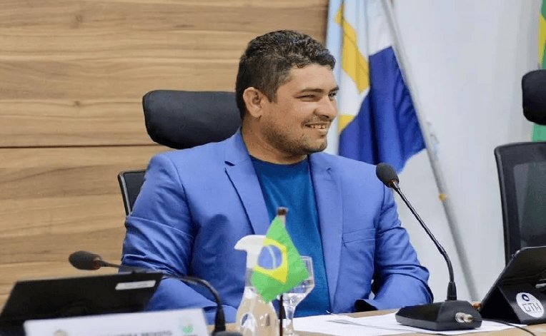 Leia mais sobre o artigo Em 1º ato como prefeito interino, Jean dos Morros demite todo o primeiro escalão da Prefeitura de São Miguel do Gostoso
