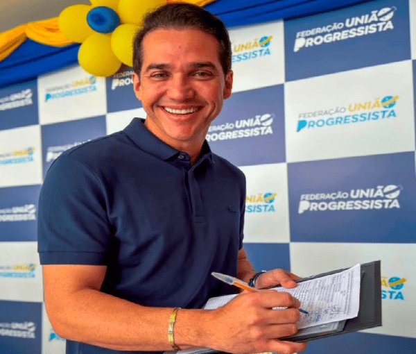 Leia mais sobre o artigo Kleber Rodrigues intensifica mobilização para grande convenção festiva da coligação Esperança e Trabalho