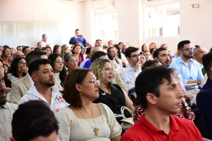 No momento, você está visualizando Posse marca ingresso de 53 novos professores efetivos na Uern
