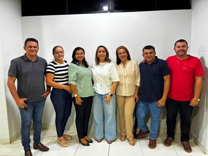 No momento, você está visualizando Samanda amplia base política em Ceará-Mirim com apoio de oito vereadores