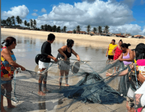 Leia mais sobre o artigo Projeto Mulheres na Pesça fortalece protagonismo feminino e impulsiona a pesca artesanal em Touros/RN