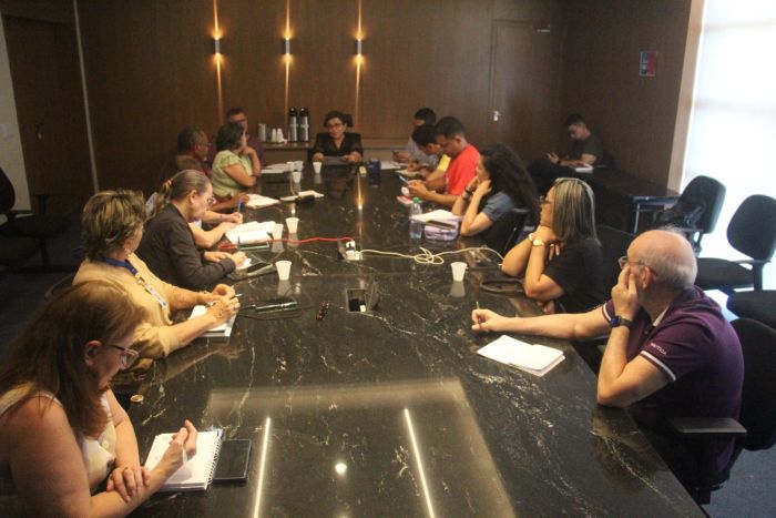Leia mais sobre o artigo Em reunião com SEEC, Sinte-RN cobra antecipação do 13° e enquadramento de aposentados(as) no PCCR