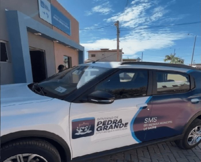 Leia mais sobre o artigo Prefeitura de Pedra Grande adquire mais um veículo 0 km para a frota da Secretaria Municipal de Saúde