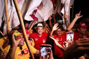 Leia mais sobre o artigo Cadu de Lula comanda grande caravana por oito cidades do RN