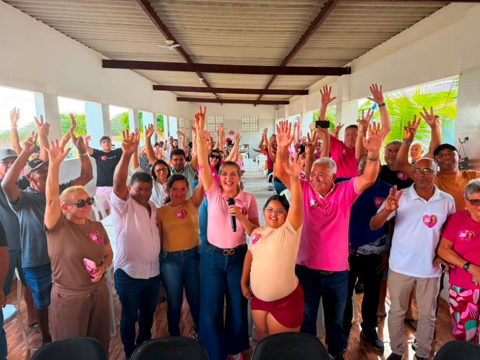 Leia mais sobre o artigo Nina Souza percorre 11 municípios e reforça compromisso com o desenvolvimento do interior 