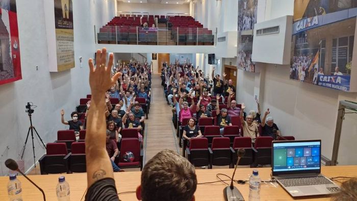 Leia mais sobre o artigo Bancários do RN aprovam greve por tempo indeterminado a partir da quarta (2)