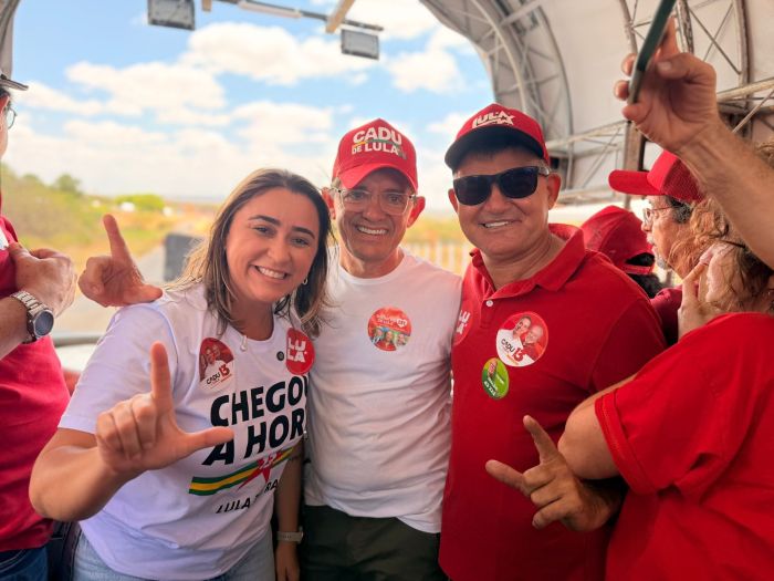 Leia mais sobre o artigo Samanda amplia apoios em Severiano Melo com ex-prefeito Dr. Dagoberto Bessa e vereador Veste Farias
