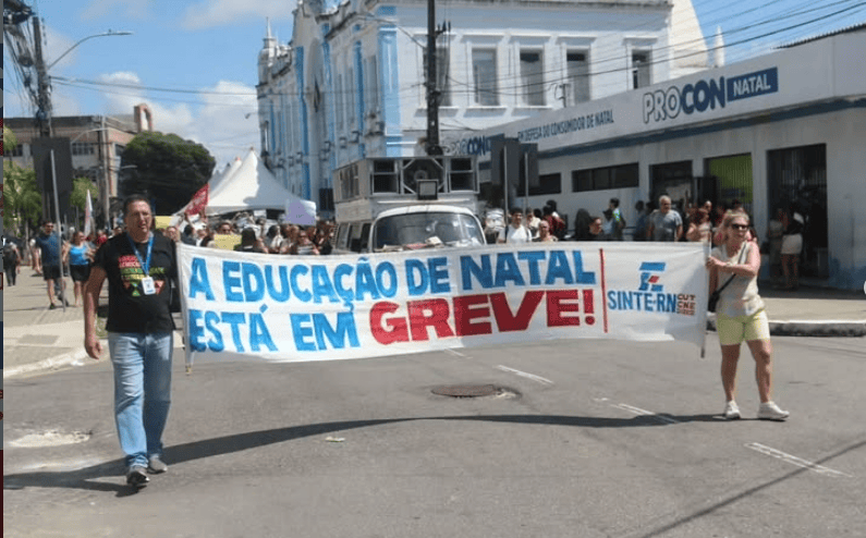 Leia mais sobre o artigo Professores e educadores infantis iniciam greve com ato público em frente à Prefeitura de Natal nesta quinta (6)