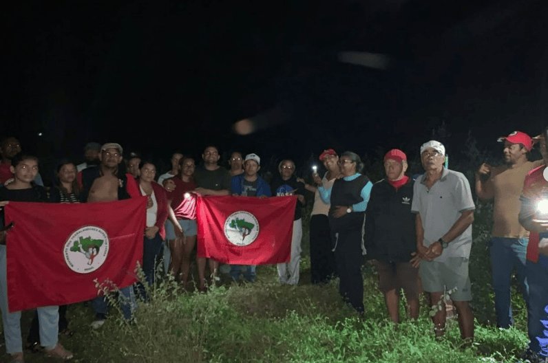 Leia mais sobre o artigo 100 famílias ocupam a Fazenda Arizona, em João Câmara/RN 