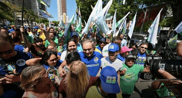 Leia mais sobre o artigo Álvaro Dias reúne lideranças e apoiadores em primeiro domingo de campanha em Natal