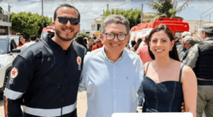Leia mais sobre o artigo Prefeito de Jandaíra, Reginaldo Vitorino participa da entrega de ambulâncias do SAMU e formatura dos novos profissionais