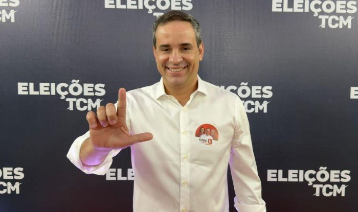 Leia mais sobre o artigo Recebido com grande festa em Mossoró e com propostas copiadas, Cadu de Lula vence debate da TCM