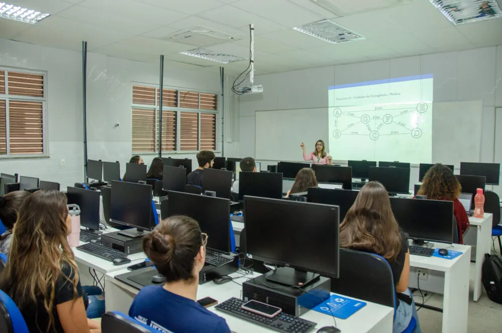 No momento, você está visualizando UFERSA abre concurso público com 25 vagas para professores efetivos em quatro campi