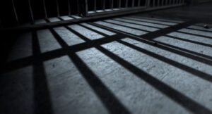 Leia mais sobre o artigo Homem é condenado a 27 anos de prisão por tentativa de feminicídio na Grande Natal