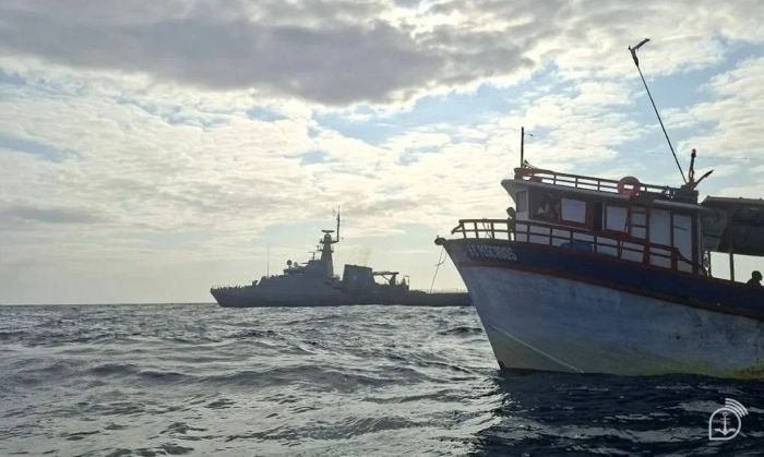 Leia mais sobre o artigo Operação da Marinha coordenada de Natal localiza barco pesqueiro desaparecido com seis tripulantes
