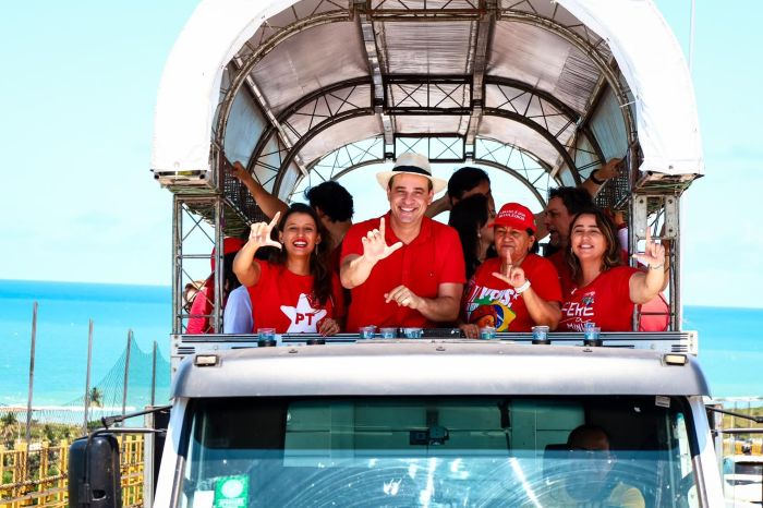Leia mais sobre o artigo Cadu de Lula lidera mega carreata pelas ruas da capital neste domingo