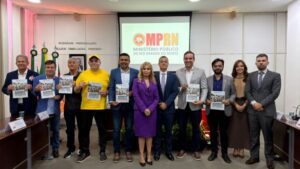 Leia mais sobre o artigo Eleições 2026: candidaturas ao Governo do Estado recebem Agenda Propositiva do MPRN