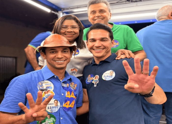 Leia mais sobre o artigo Kleber, Allyson e Carlos Eduardo participam de carreata e fortalecem campanha do 44 em Parnamirim