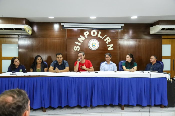 No momento, você está visualizando Cadu de Lula apresenta propostas para servidores e segurança pública no Sinpol-RN