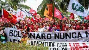 Leia mais sobre o artigo Samanda se une à comunidade da UFRN em grande mobilização de apoio a Lula