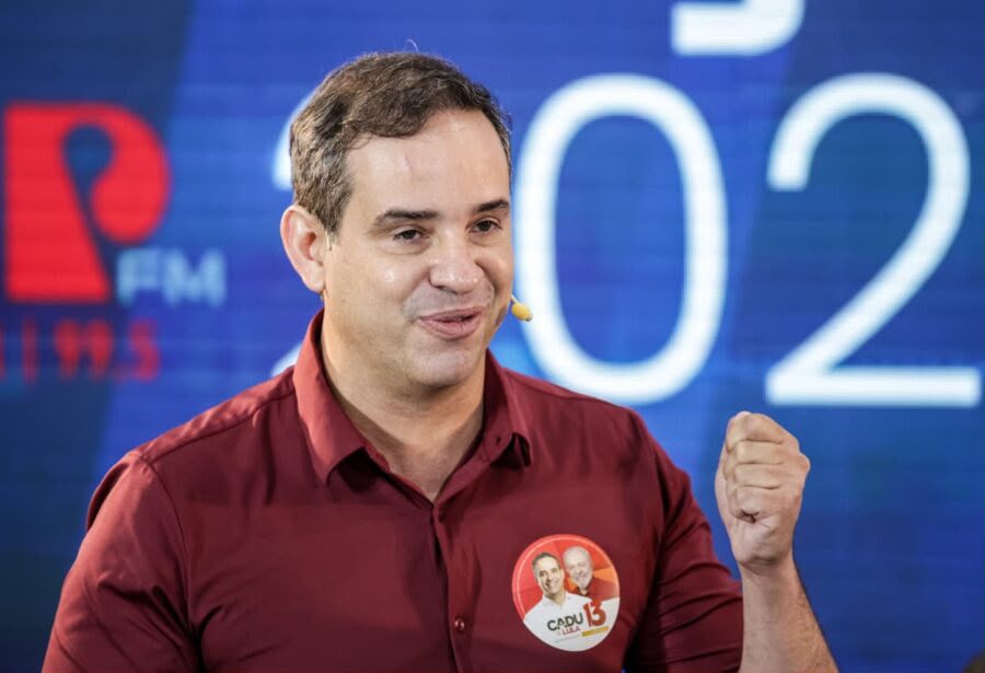 Leia mais sobre o artigo Cadu de Lula emite nota sobre desinformação e conteúdo negativo eleitoral e sobe o tom: “Vivo do meu salário, ao contrário de outro candidato que vive de propina.”