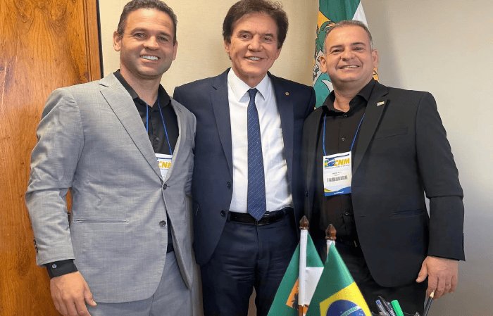 Leia mais sobre o artigo Robinson Faria viabiliza construção da primeira praça neurossensorial do Nordeste, em Apodi
