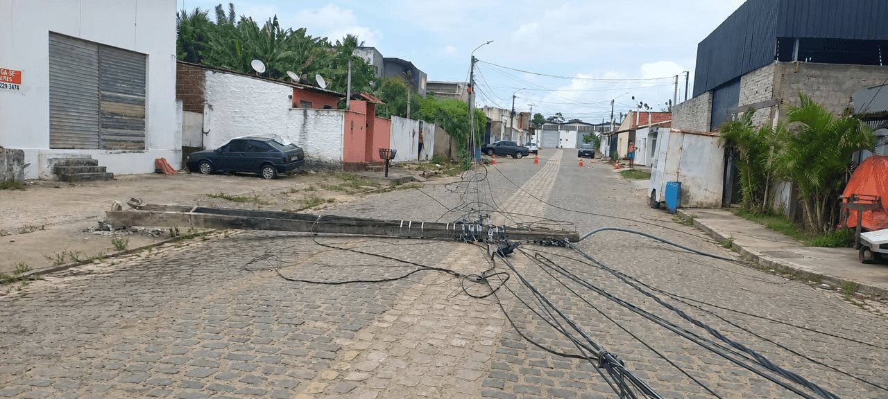 Leia mais sobre o artigo Colisões contra postes já afetaram mais de 82 mil unidades consumidoras no RN em 2026
