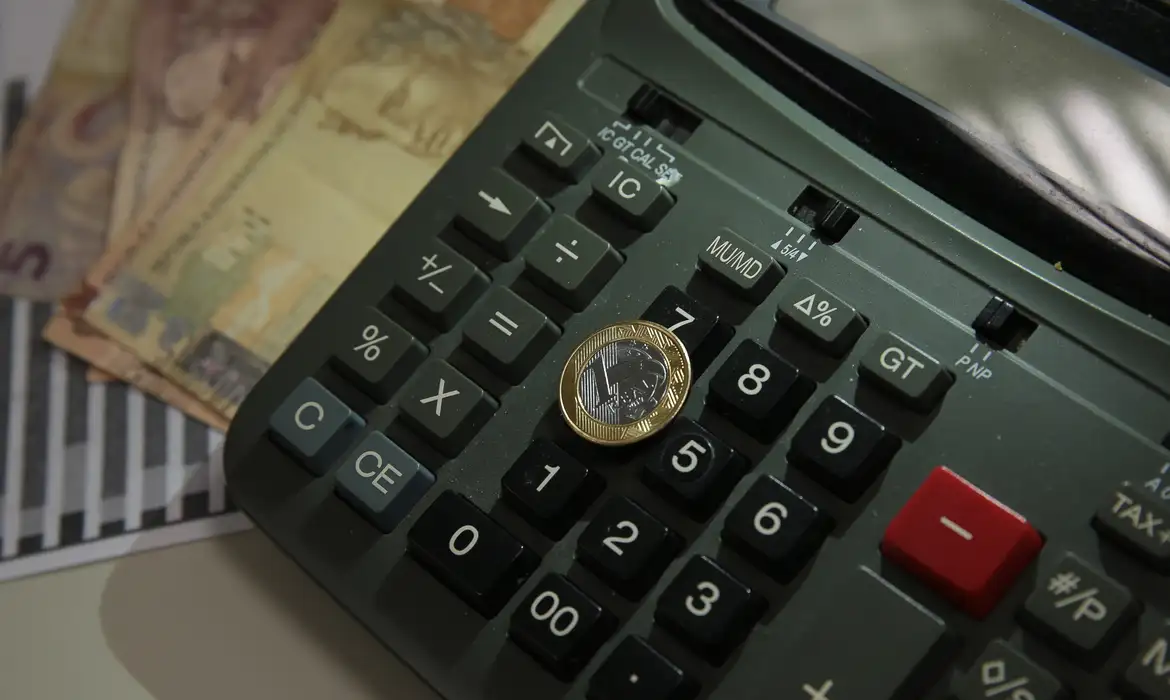 Leia mais sobre o artigo Prévia da inflação oficial de setembro fica em 0,70%, mostra IBGE