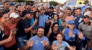Leia mais sobre o artigo Touros mostra força nas ruas em mobilização liderada por Pedro Filho em apoio a Allyson Bezerra
