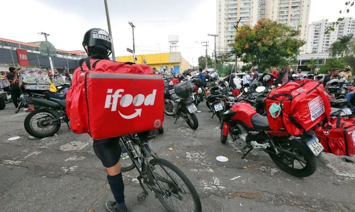 Leia mais sobre o artigo Brasil tem 2 milhões de pessoas que trabalham por meio de aplicativos
