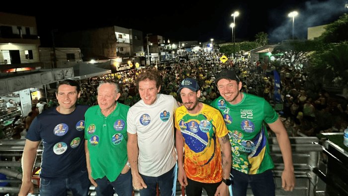 Leia mais sobre o artigo Robinson Faria percorre sete municípios no fim de semana e é reconhecido pelos prefeitos como o “pai da saúde” do RN