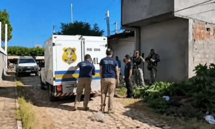Leia mais sobre o artigo Homem é assassinado e tem corpo queimado após crime em Mossoró