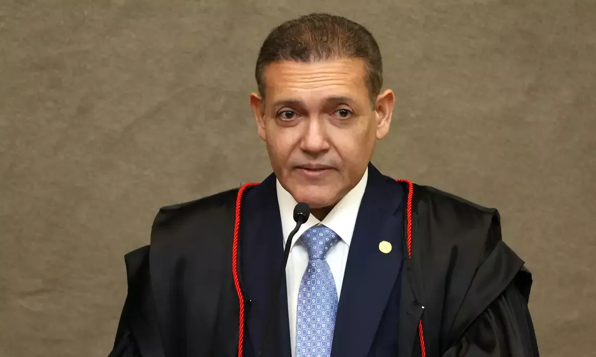 Leia mais sobre o artigo Presidente do TSE fará pronunciamento no rádio e na TV neste sábado