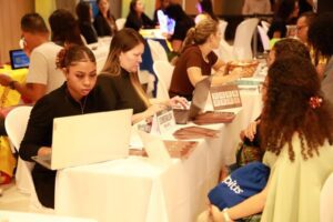 Leia mais sobre o artigo Feira de Empregabilidade do Senac RN realiza mais de 500 atendimentos em oportunidades no segmento do turismo