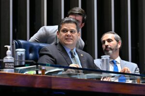 Leia mais sobre o artigo Congresso promulga nesta sexta emendas sobre 6×1 e agentes de saúde